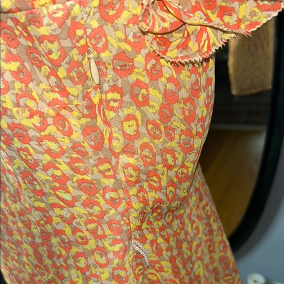 Attention Orange Flutter Sleeve Relaxed Blouse - Picture 4 of 8
